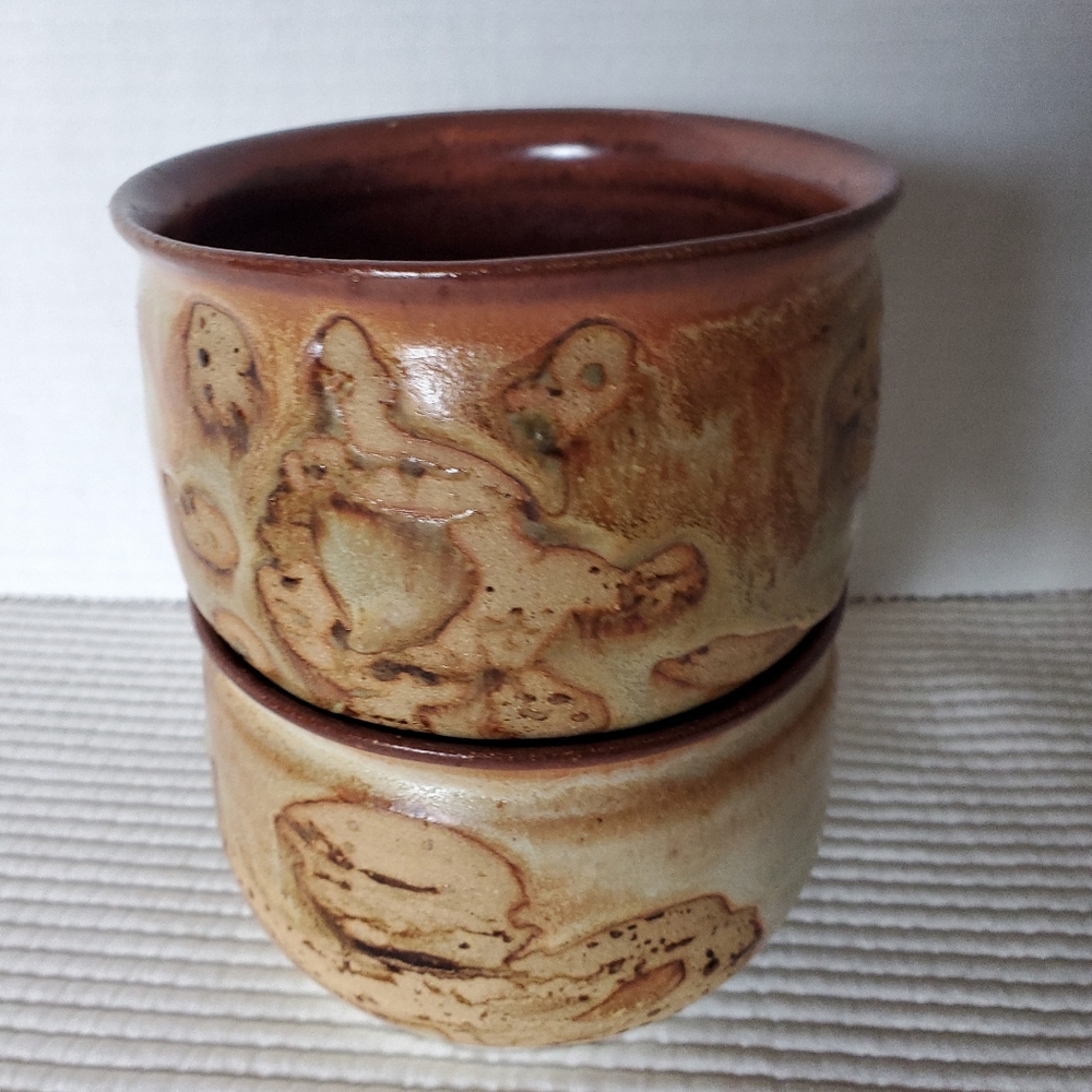 2 Handmade Pottered Bowls Vintage Pottery Brown Beige Signed 16oz
